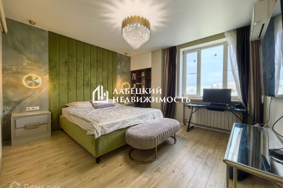 Продаётся 2-комнатная квартира, 71.2 м²