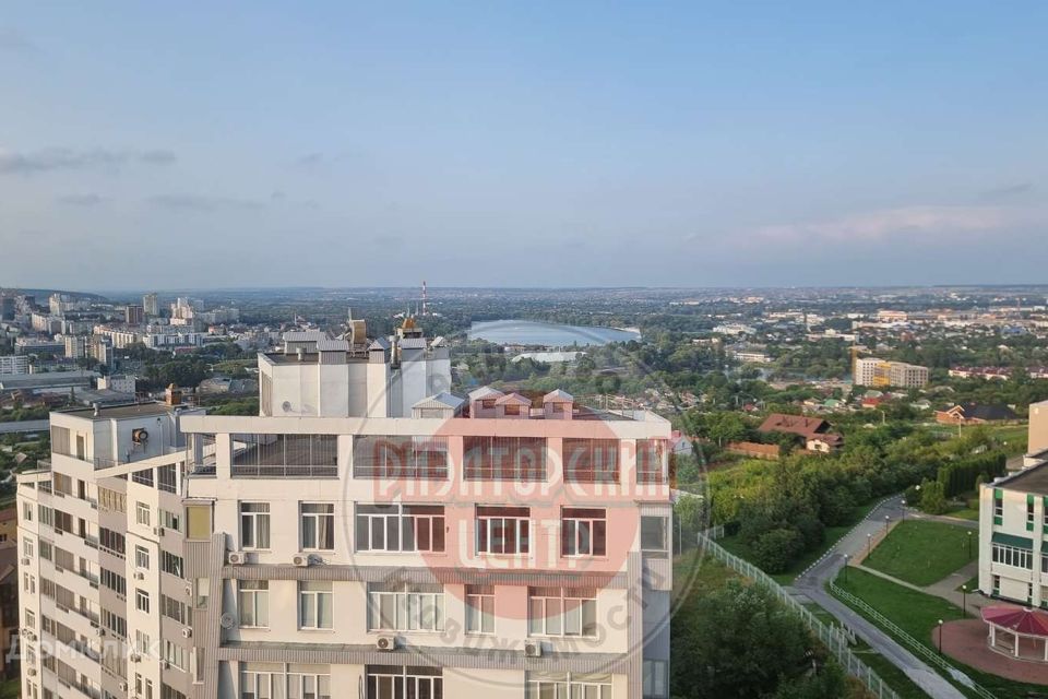 Продаётся 2-комнатная квартира, 120 м²