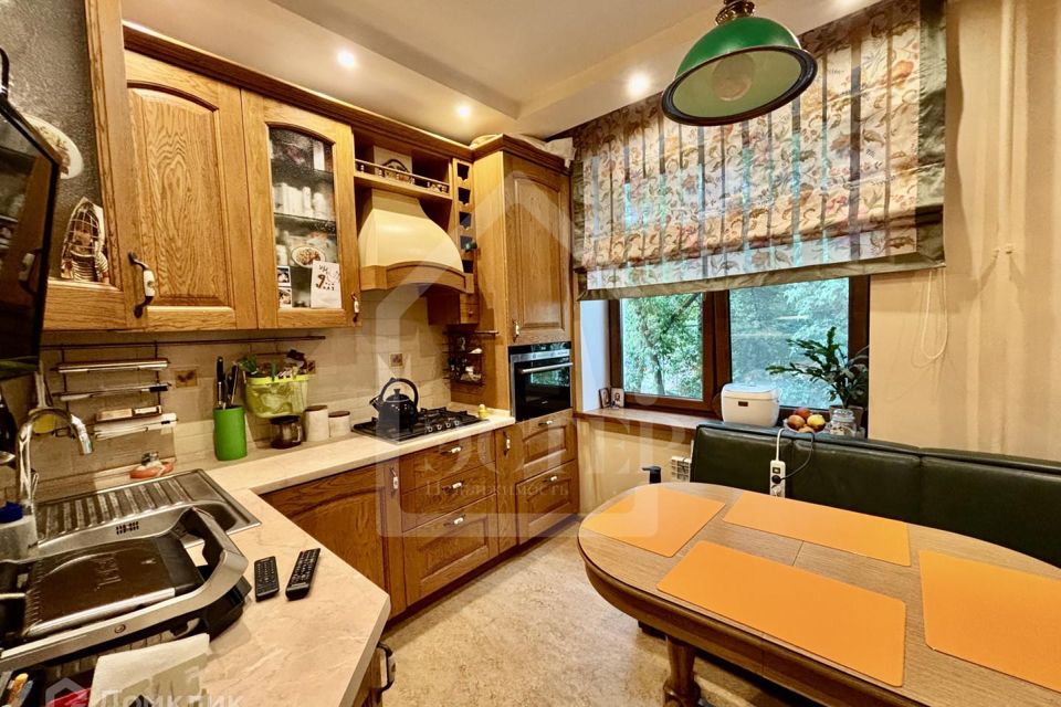 Продаётся 2-комнатная квартира, 56.5 м²