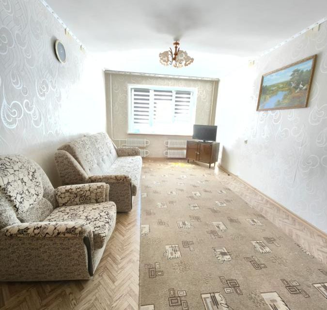 Продаётся 4-комнатная квартира, 97 м²