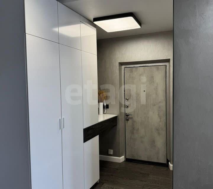 Продаётся 2-комнатная квартира, 70.4 м²
