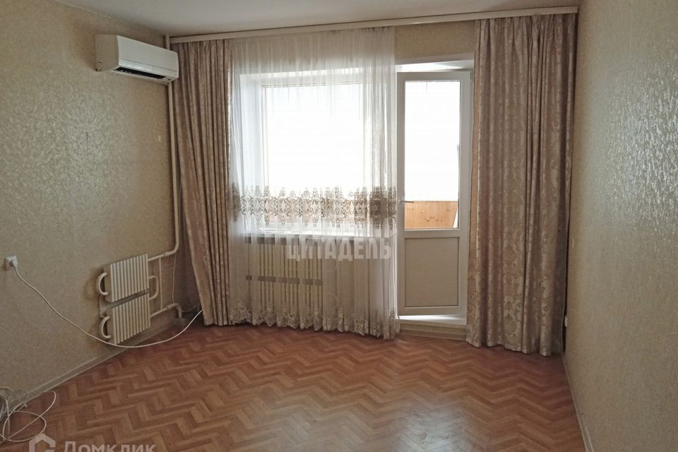 Продаётся 1-комнатная квартира, 38 м²