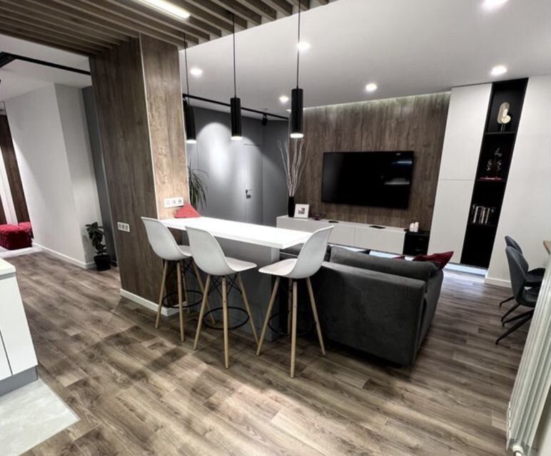 Продаётся 1-комнатная квартира, 59 м²