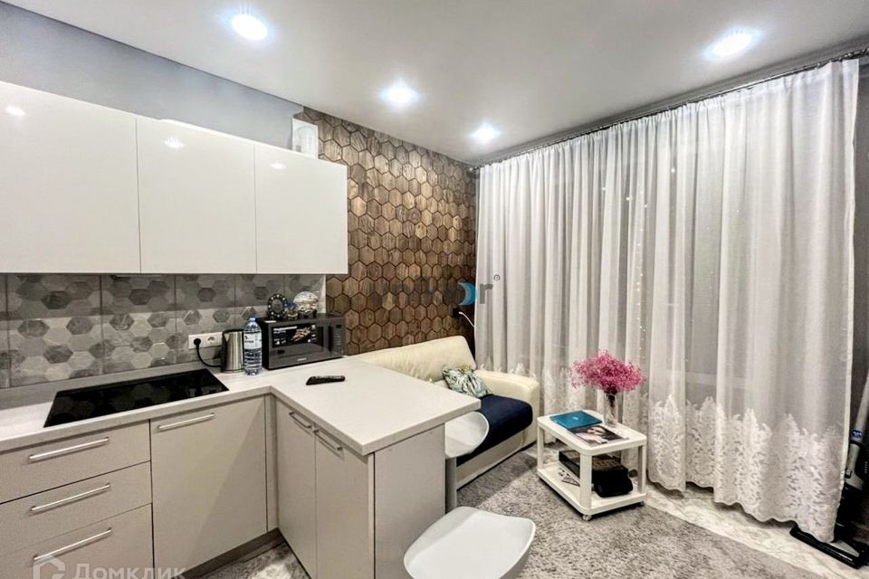 Продаётся 1-комнатная квартира, 41.7 м²