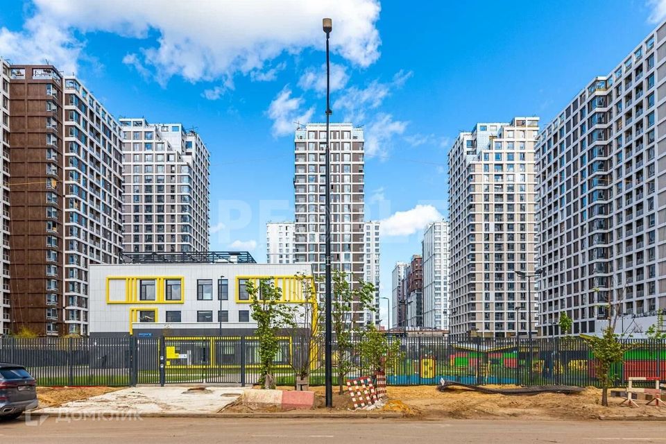 Продаётся 4-комнатная квартира, 74.5 м²