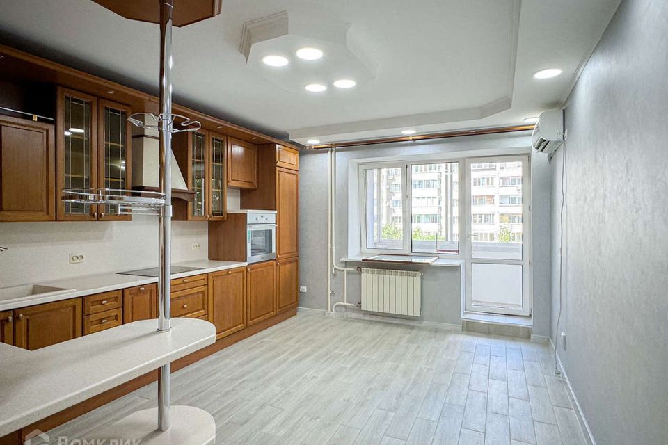 Продаётся 4-комнатная квартира, 123 м²