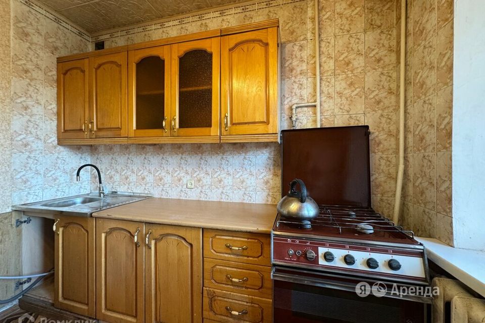 Сдаётся 2-комнатная квартира, 58 м²