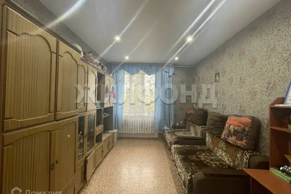 Продаётся 1-комнатная квартира, 42.4 м²