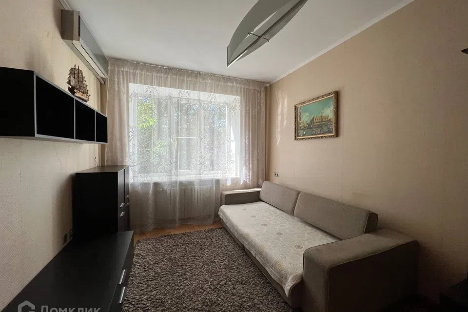 Продаётся 3-комнатная квартира, 72.5 м²