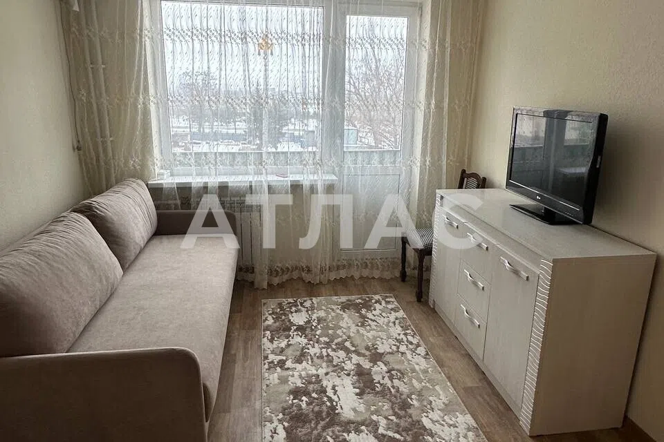 Продаётся 3-комнатная квартира, 51.7 м²