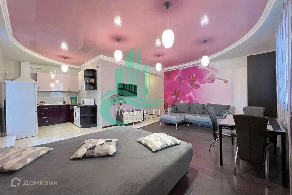 Продаётся 1-комнатная квартира, 49 м²