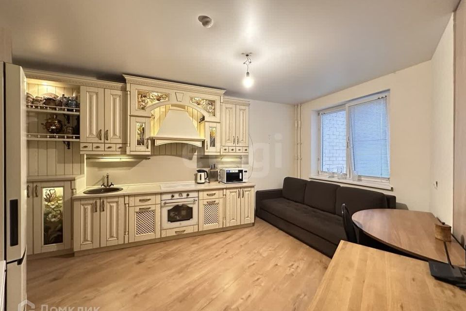 Продаётся 2-комнатная квартира, 69.7 м²