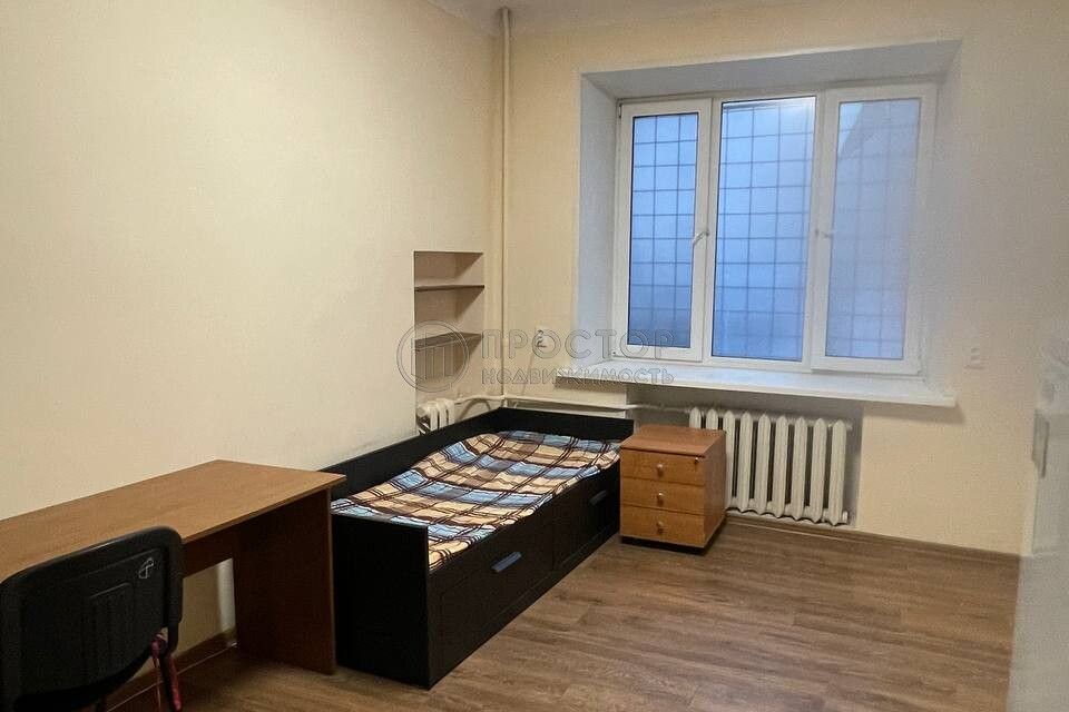 Продаётся комната в 3-комн. квартире, 16.4 м²