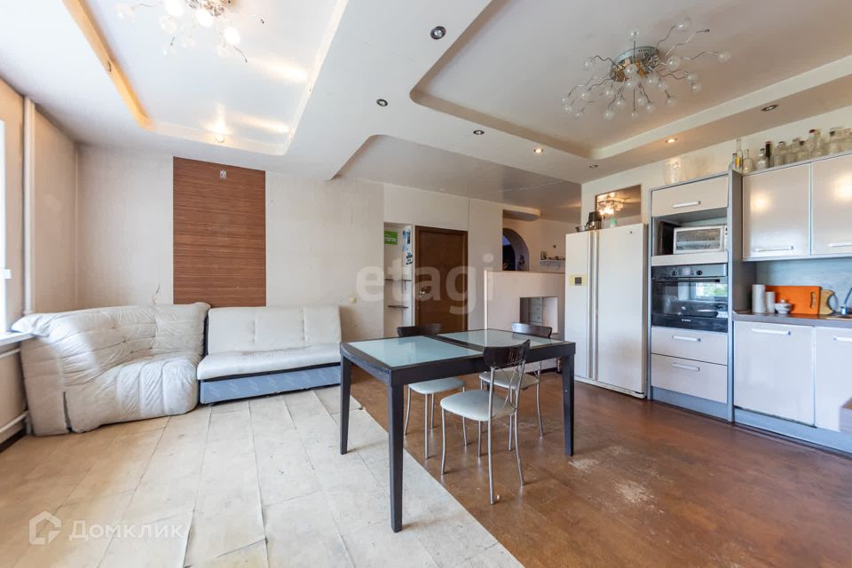 Продаётся 3-комнатная квартира, 82.2 м²