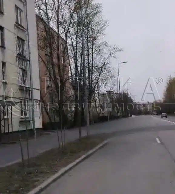 Продаётся 3-комнатная квартира, 41.6 м²