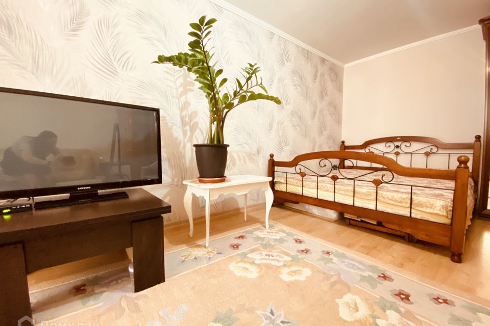Продаётся 1-комнатная квартира, 43 м²