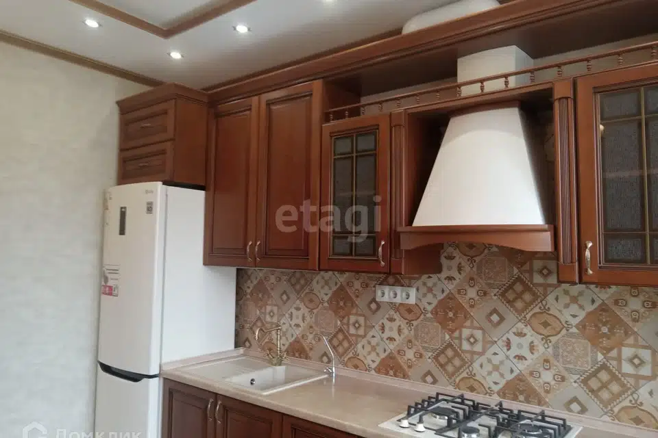 Продаётся 1-комнатная квартира, 42.9 м²
