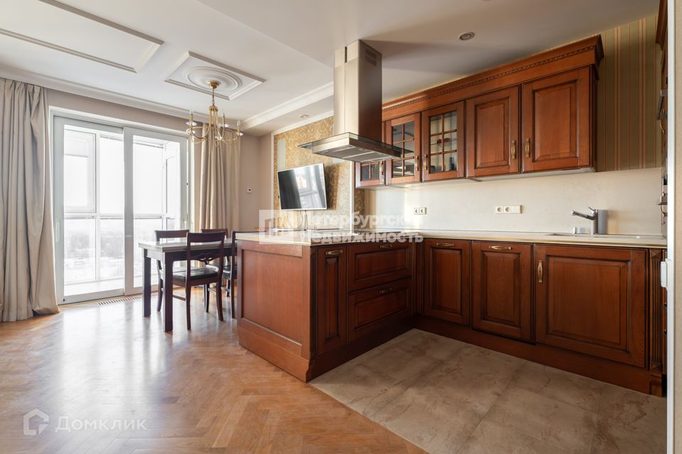 Продаётся 1-комнатная квартира, 57.8 м²