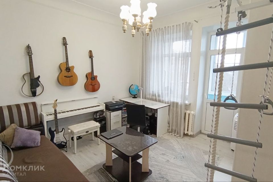 Продаётся 2-комнатная квартира, 53 м²