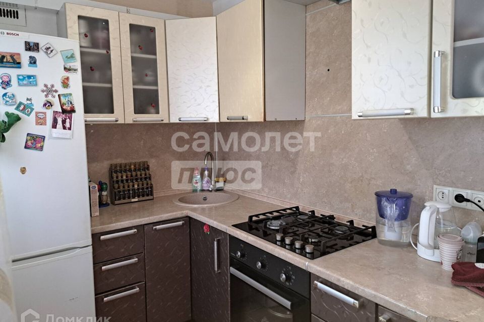 Продаётся 3-комнатная квартира, 56.4 м²