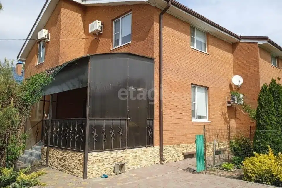 Продаётся 3-этажный дом, 323.1 м²