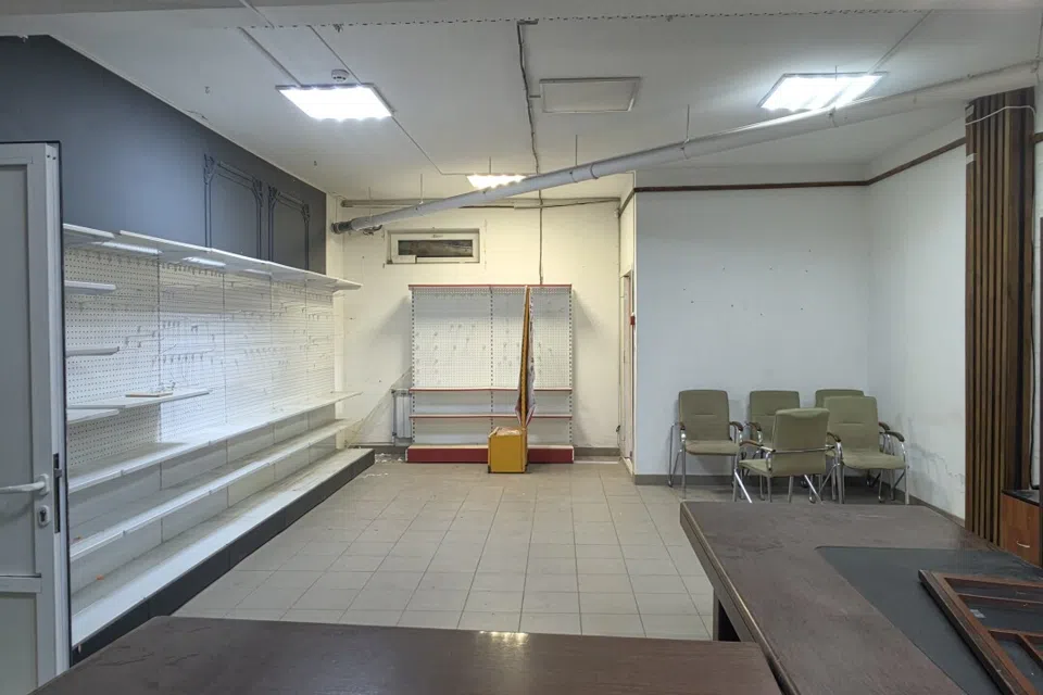 Сдаётся торговое помещение, 2189.5 м²