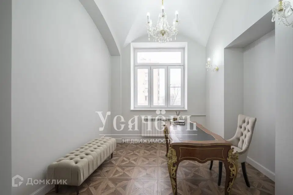 Продаётся 4-комнатная квартира, 109.7 м²