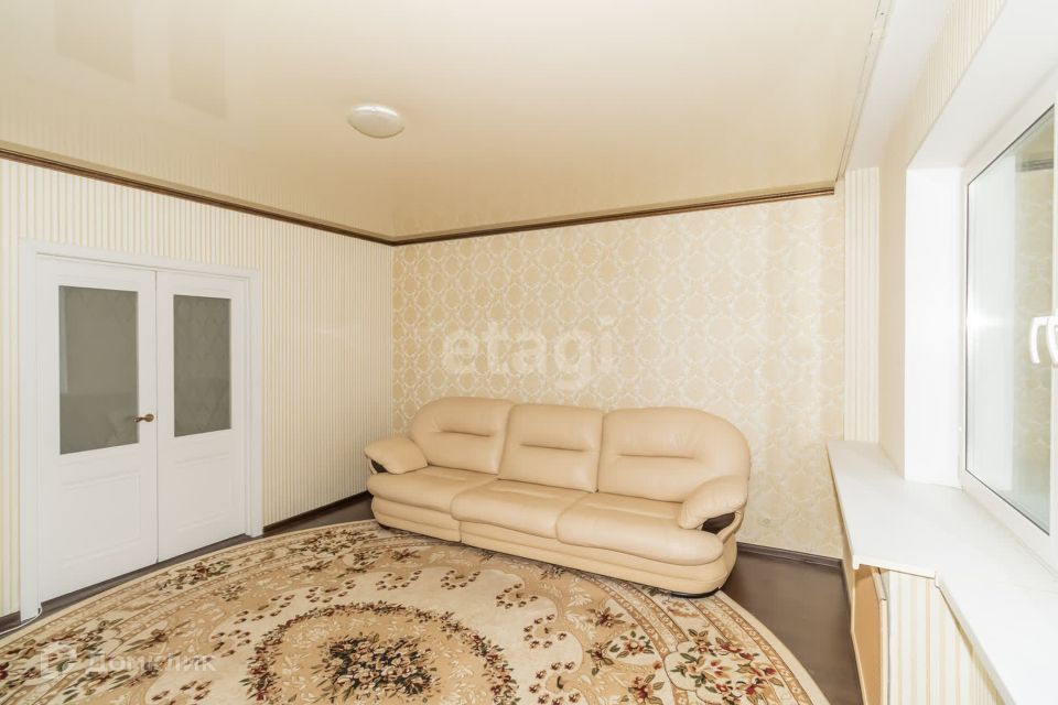 Сдаётся 2-комнатная квартира, 87.8 м²