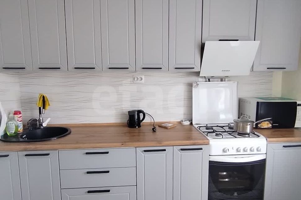 Сдаётся 1-комнатная квартира, 37 м²