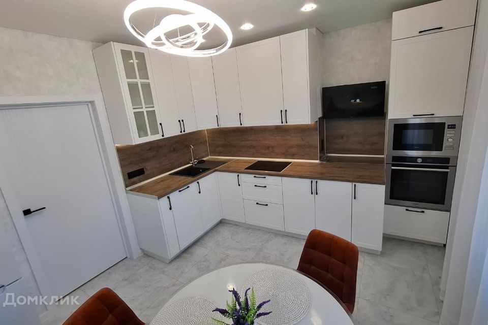 Сдаётся 2-комнатная квартира, 60 м²