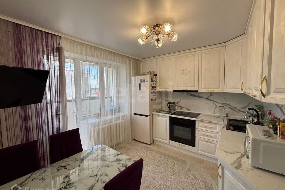 Продаётся 3-комнатная квартира, 82 м²
