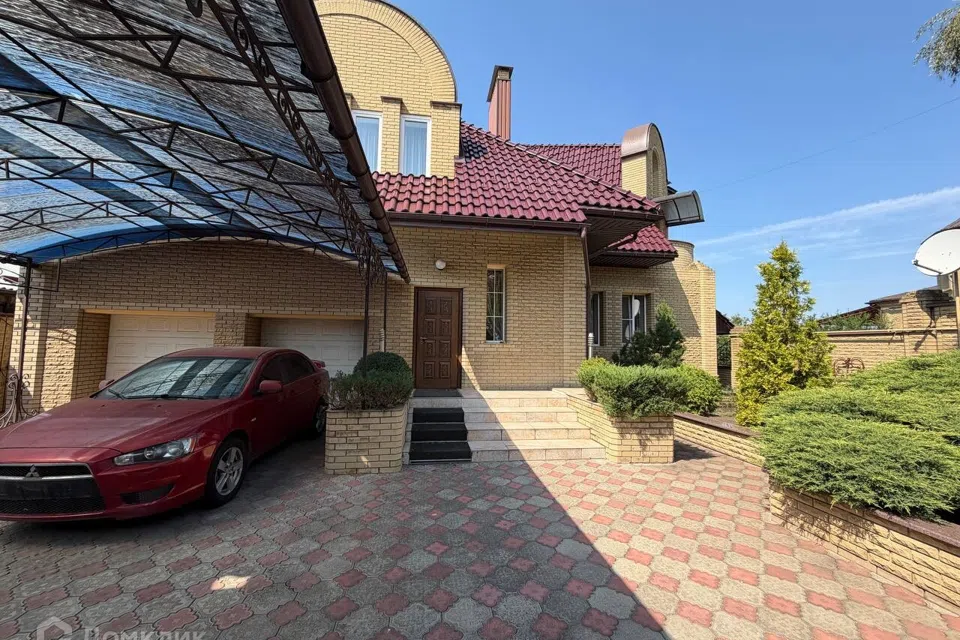 Продаётся 2-этажный дом, 235 м²