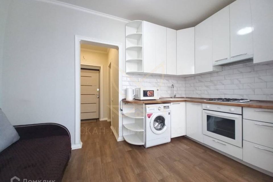 Сдаётся 1-комнатная квартира, 42 м²