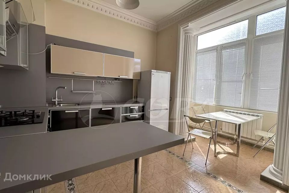 Сдаётся 2-комнатная квартира, 84 м²
