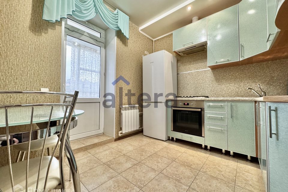 Сдаётся 1-комнатная квартира, 42 м²