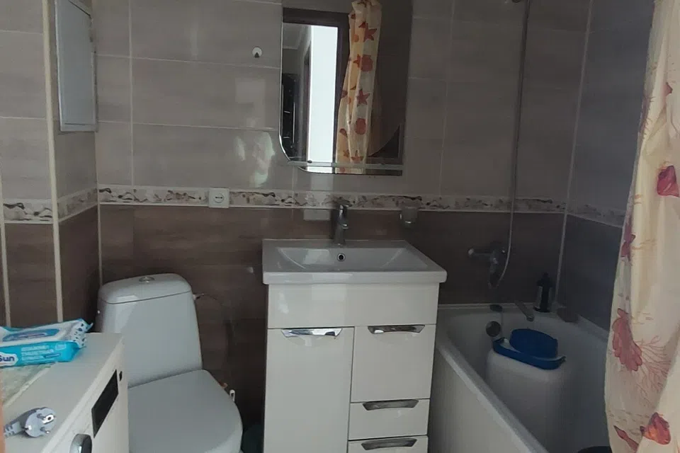 Сдаётся 3-комнатная квартира, 56 м²