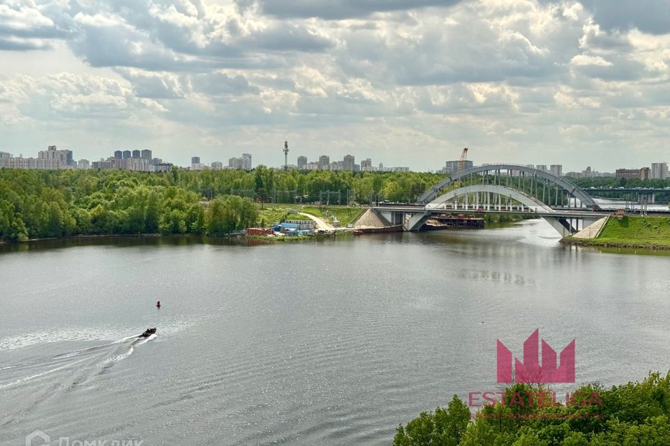 Продаётся 3-комнатная квартира, 103.5 м²