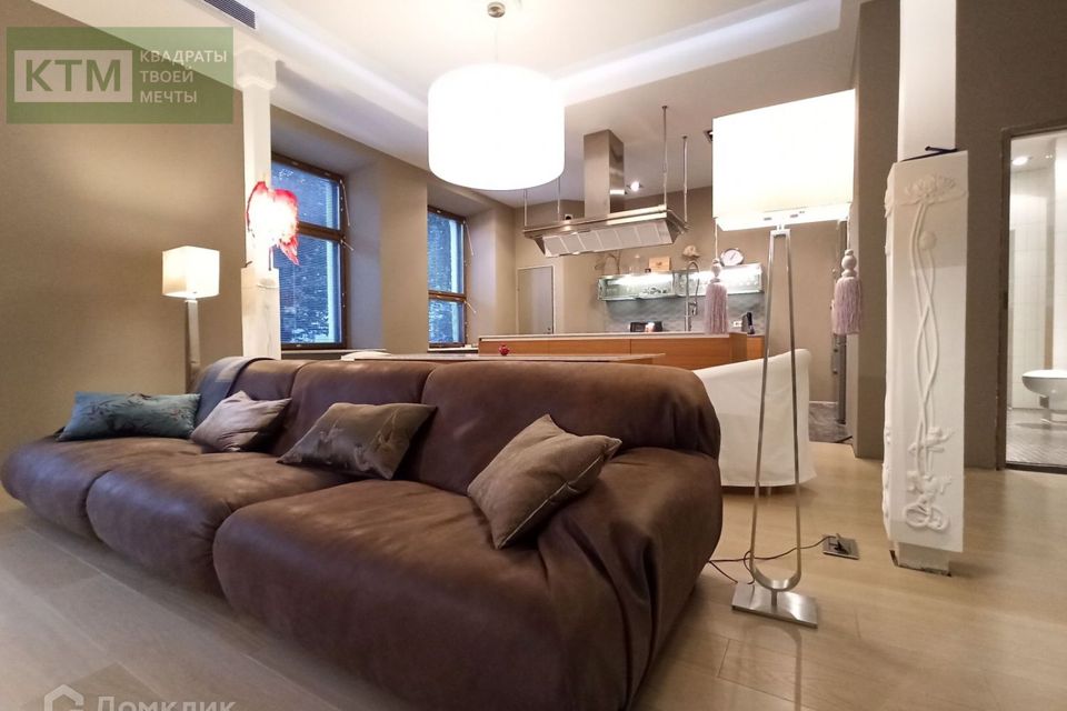 Продаётся 1-комнатная квартира, 125 м²