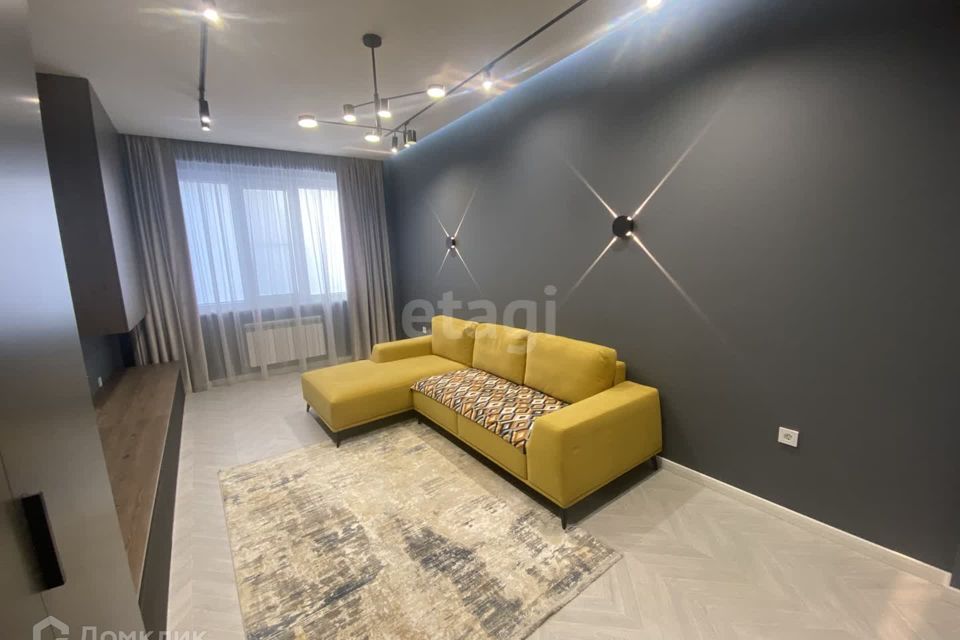 Продаётся 2-комнатная квартира, 77.7 м²