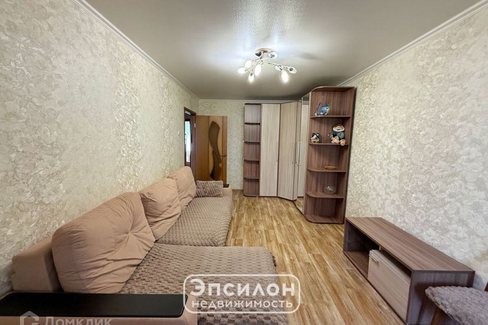 Продаётся 3-комнатная квартира, 61.3 м²