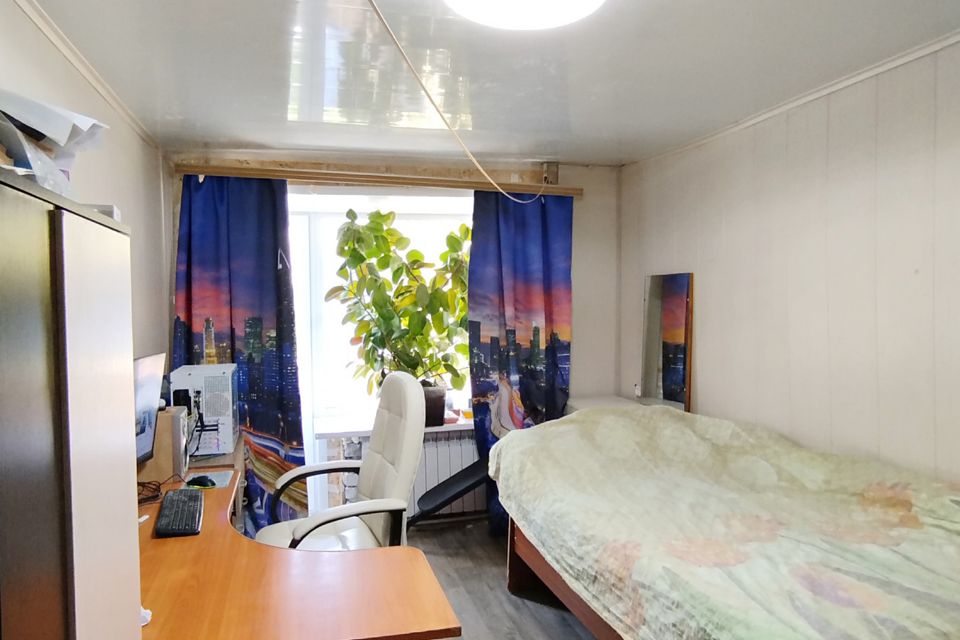 Продаётся 3-комнатная квартира, 57.9 м²