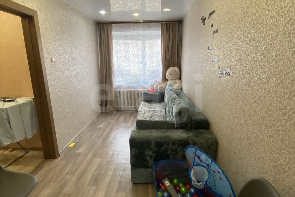 Продаётся 2-комнатная квартира, 42.8 м²