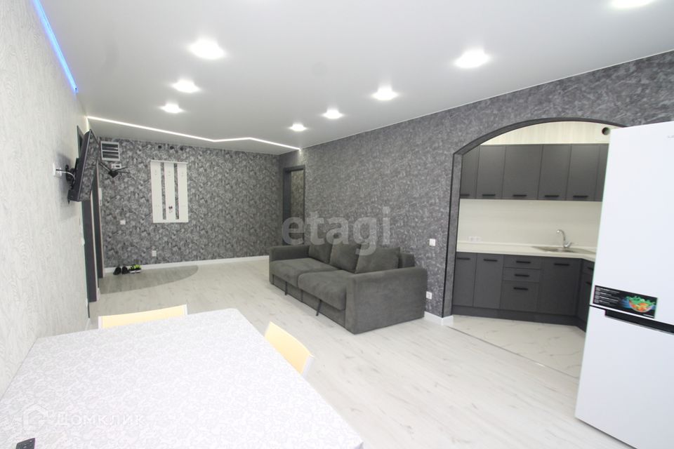 Сдаётся 2-комнатная квартира, 86 м²