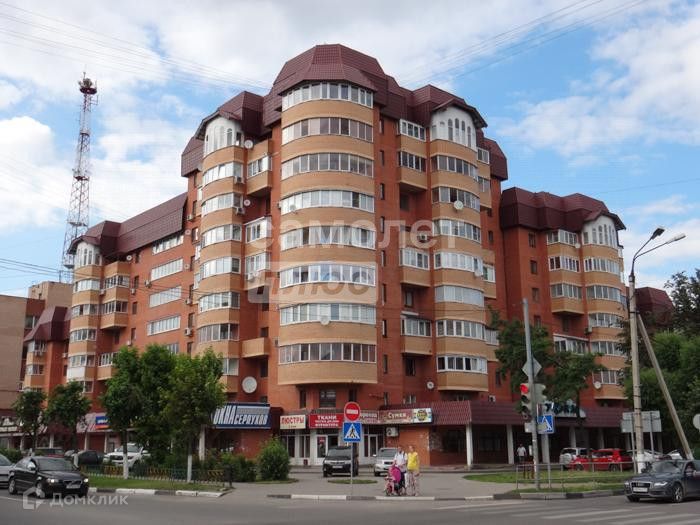 Продаётся 3-комнатная квартира, 108 м²