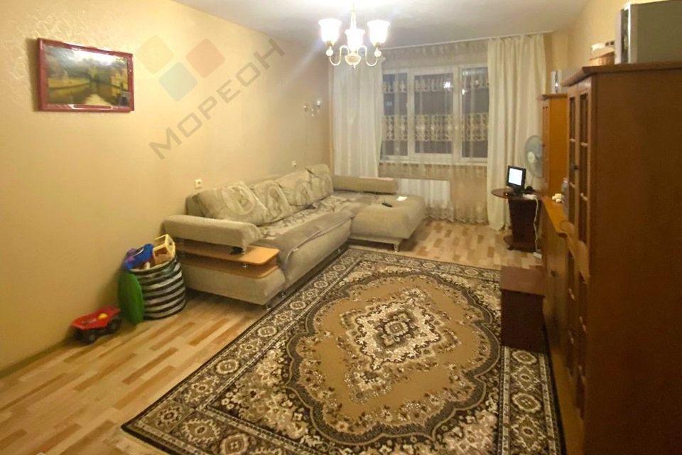 Продаётся 3-комнатная квартира, 92 м²
