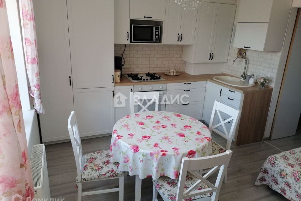 Продаётся 3-комнатная квартира, 70 м²