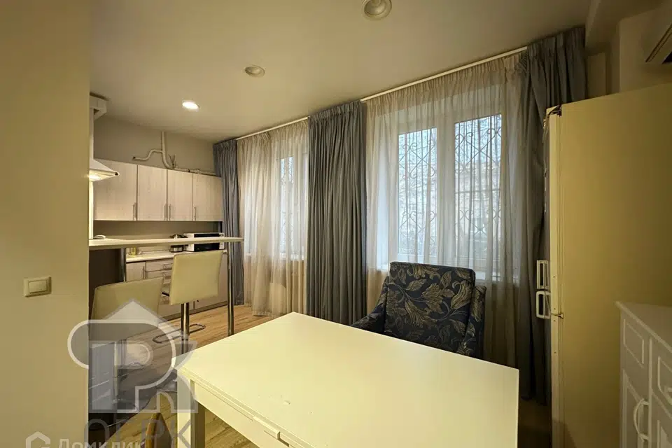 Продаётся 3-комнатная квартира, 61 м²