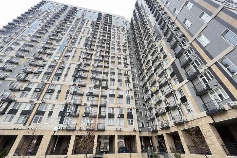 Продаётся 2-комнатная квартира, 70.1 м²