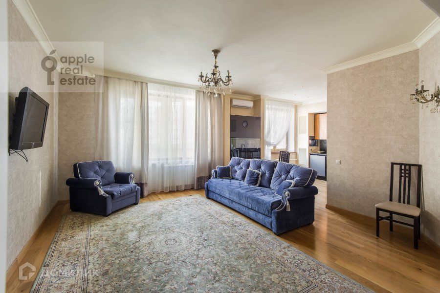 Сдаётся 2-комнатная квартира, 75 м²