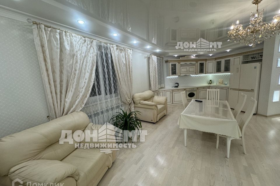 Продаётся 3-комнатная квартира, 100 м²